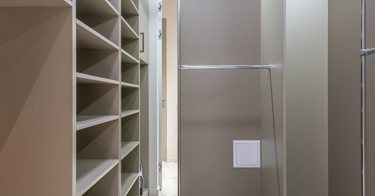 How to Choose Sliding vs. Hinged Doors for Your Built-In Wardrobe