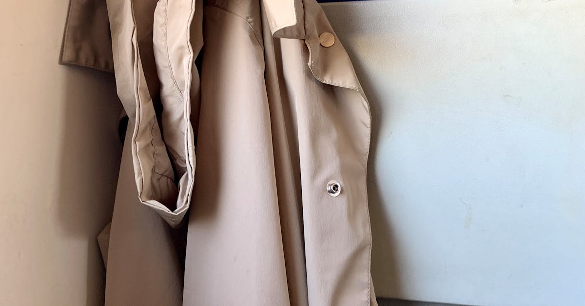 What features to look for in a corner wardrobe