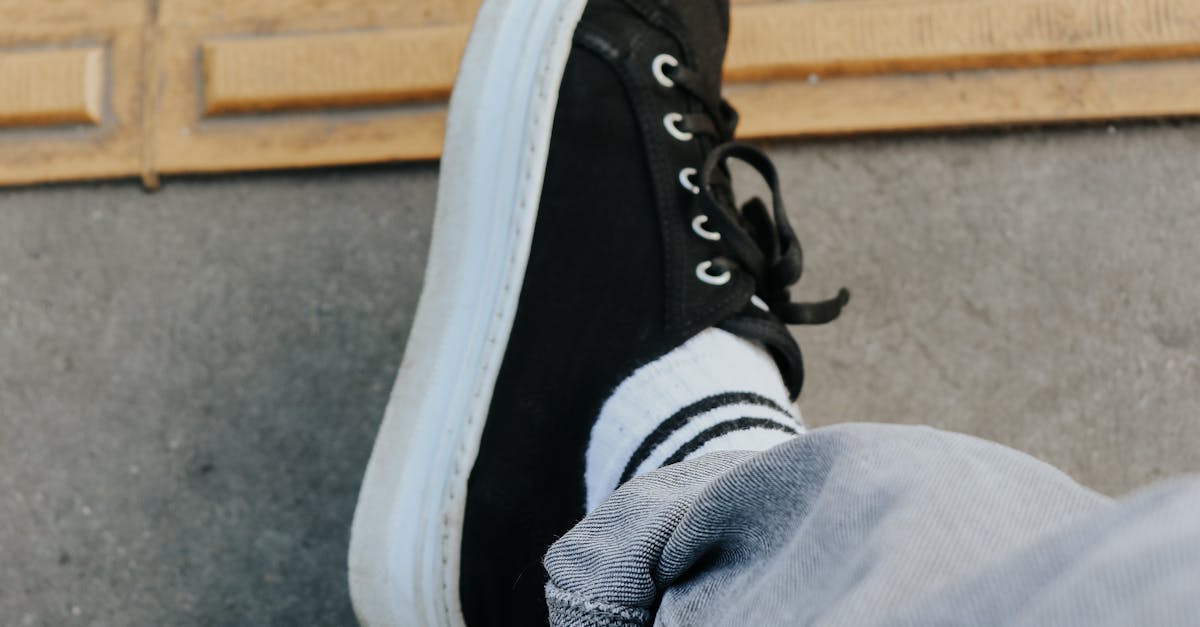 What is the most popular cabinet style for 2024?